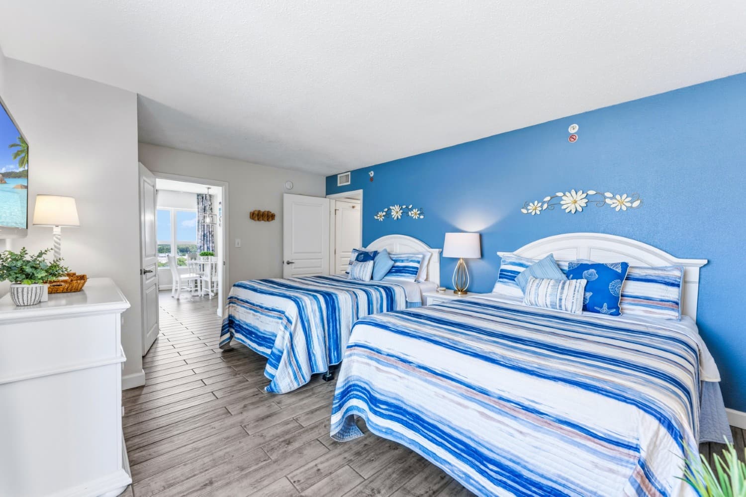 Bay Watch Resort - 1641