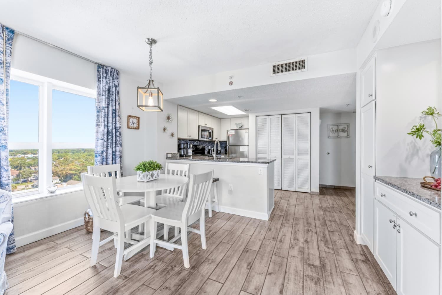 Bay Watch Resort - 1641