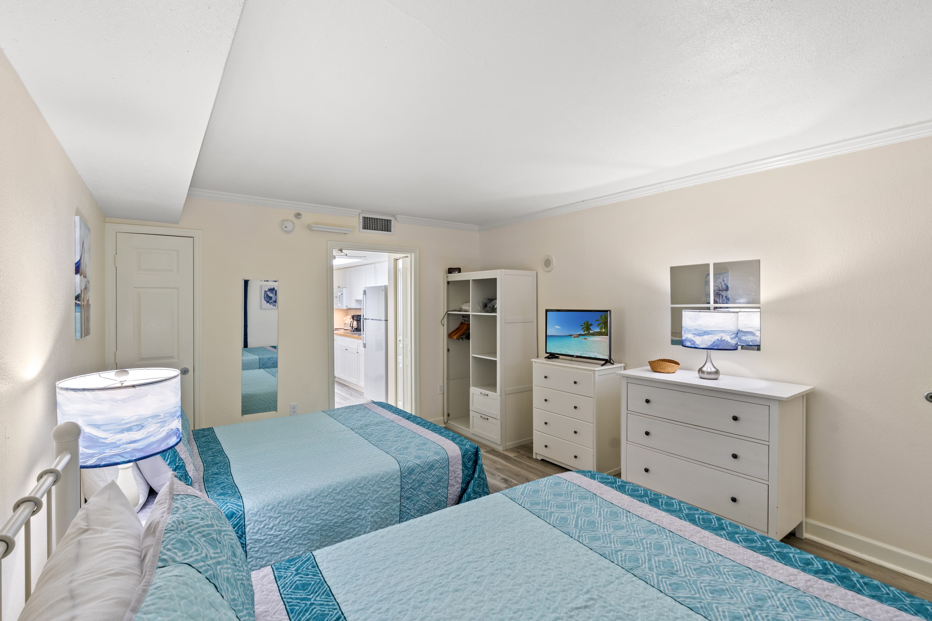 Bay Watch Resort - 903