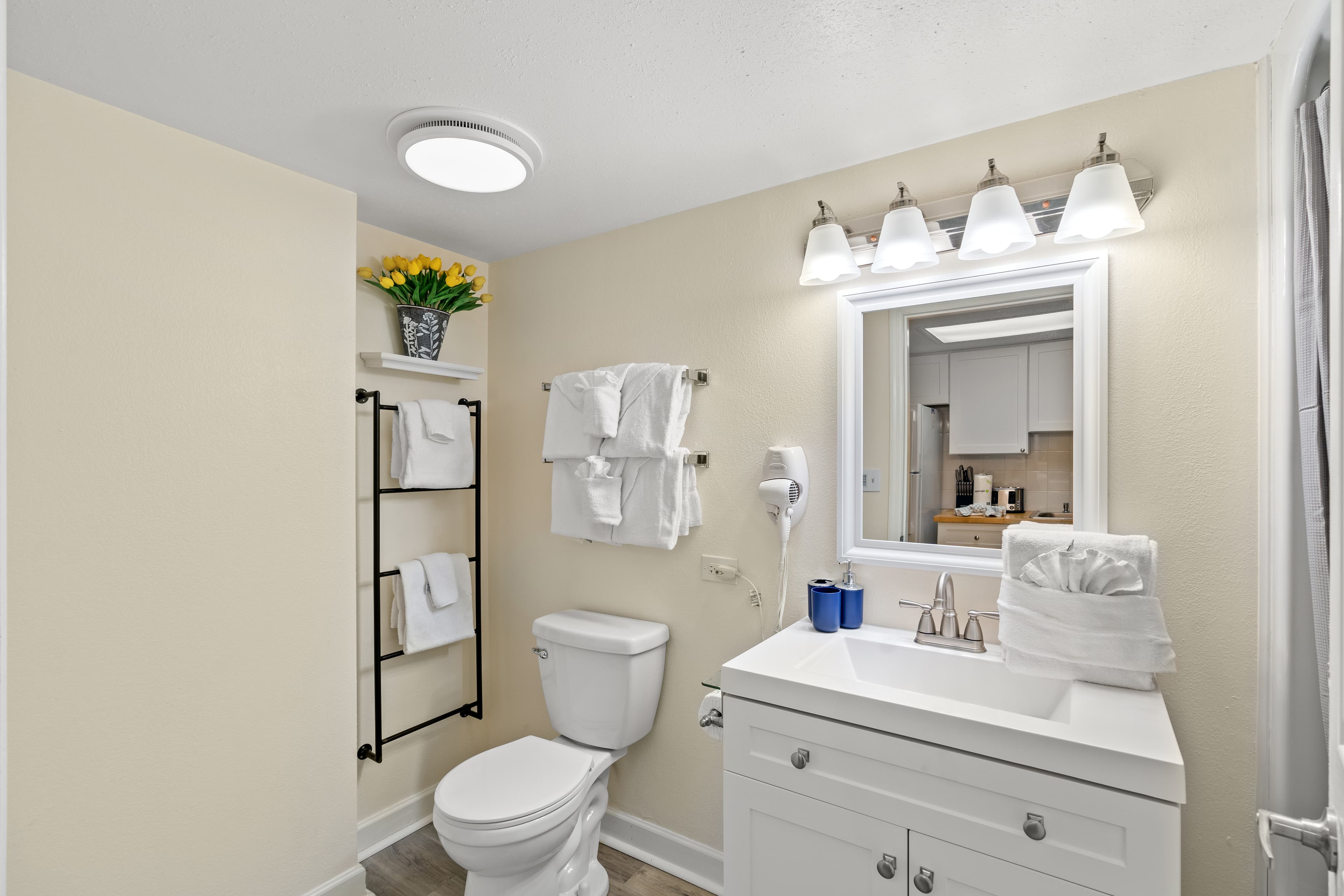 Bay Watch Resort - 903