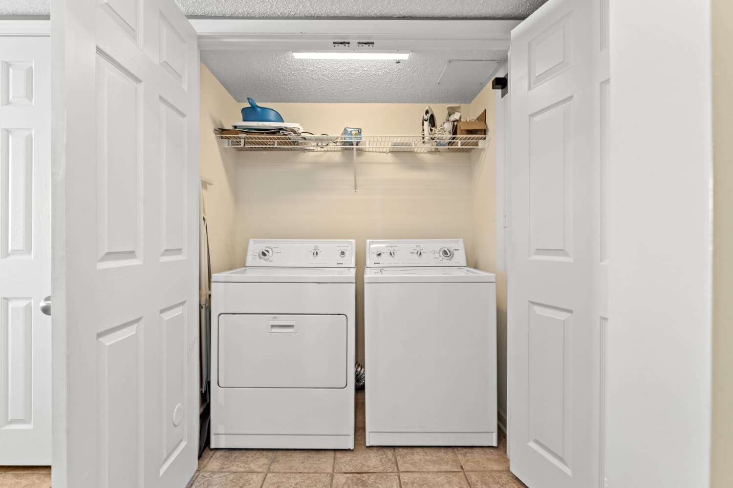 Crescent Shores - S 1211