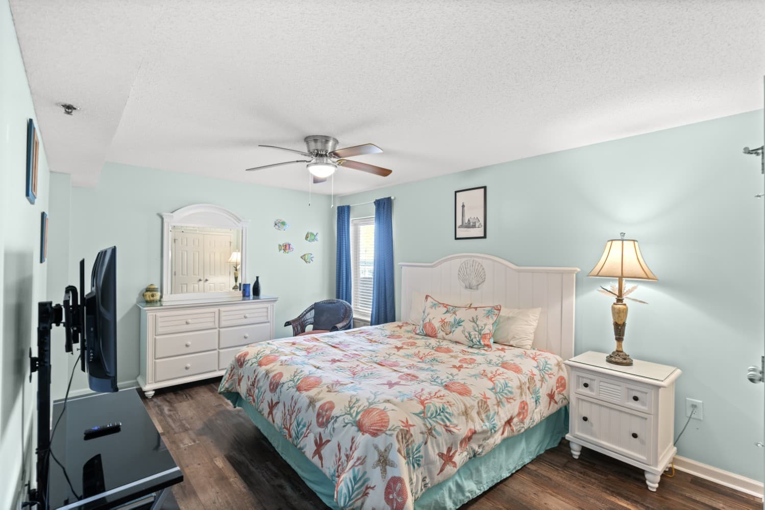 Crescent Shores - N 303