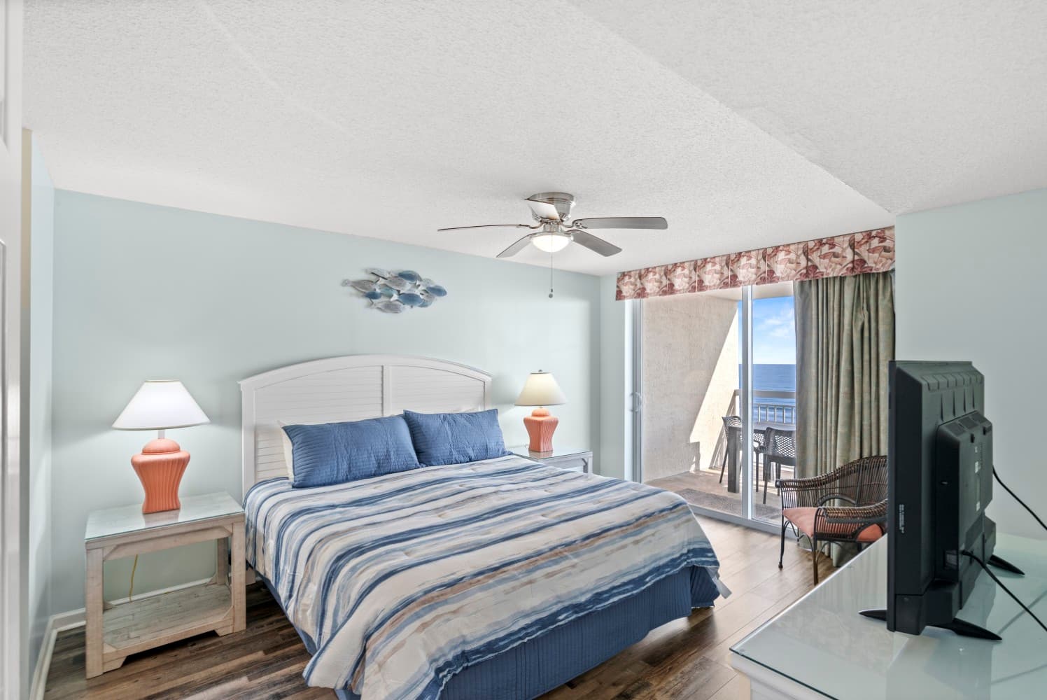 Crescent Shores - N 303