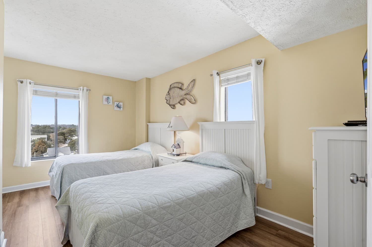 Crescent Tower I - 801