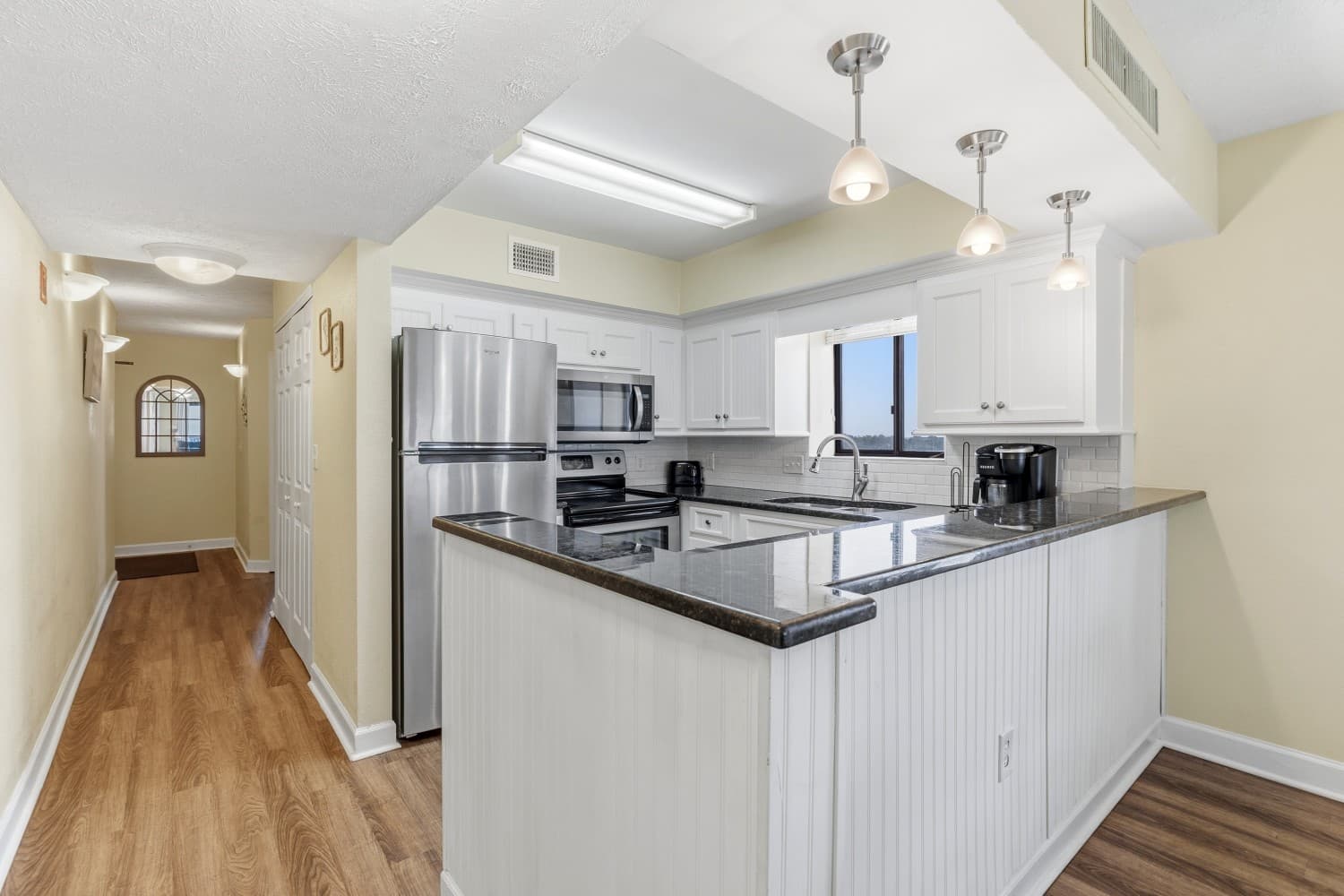 Crescent Tower I - 801