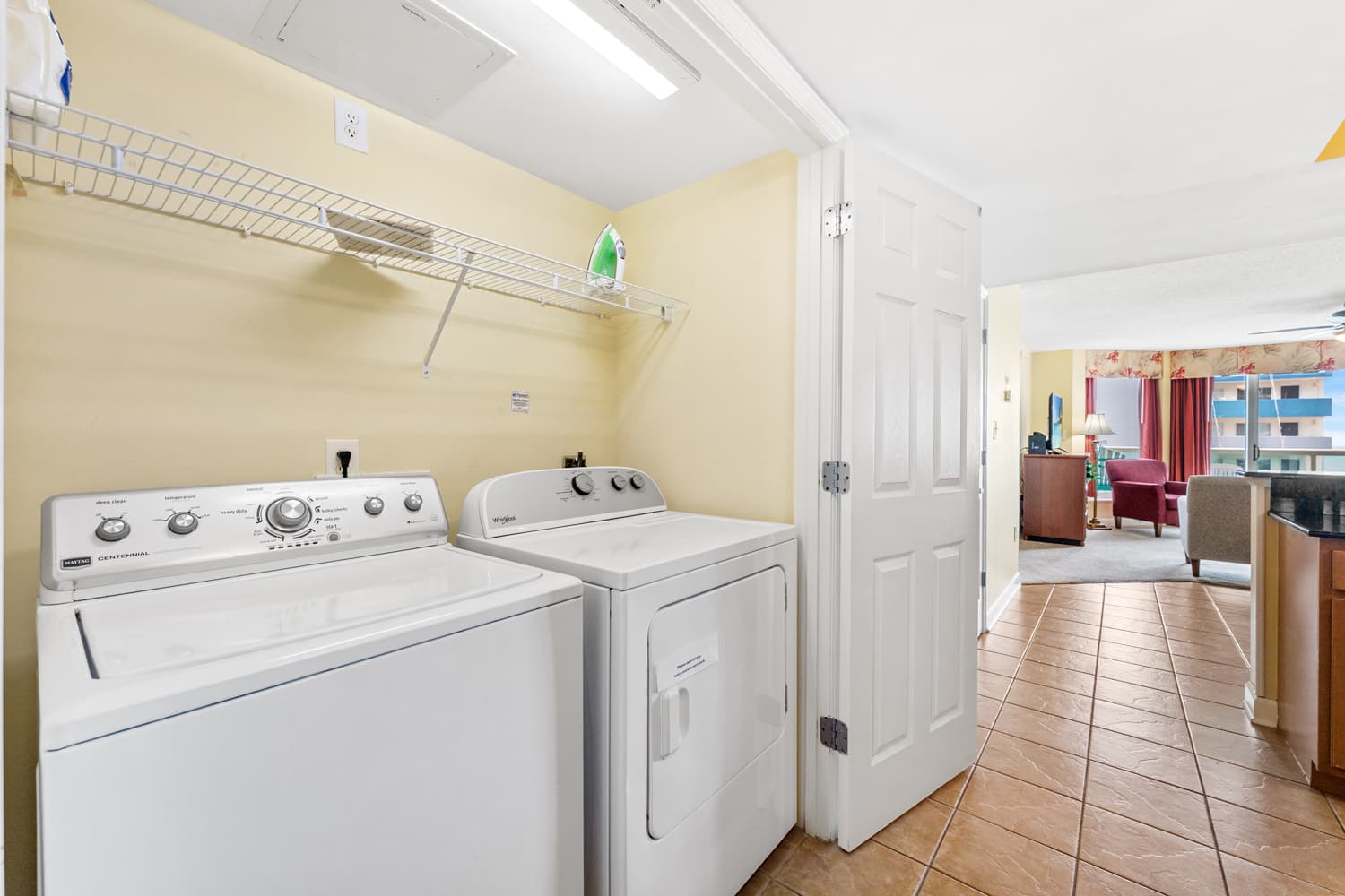 Malibu Pointe - 604