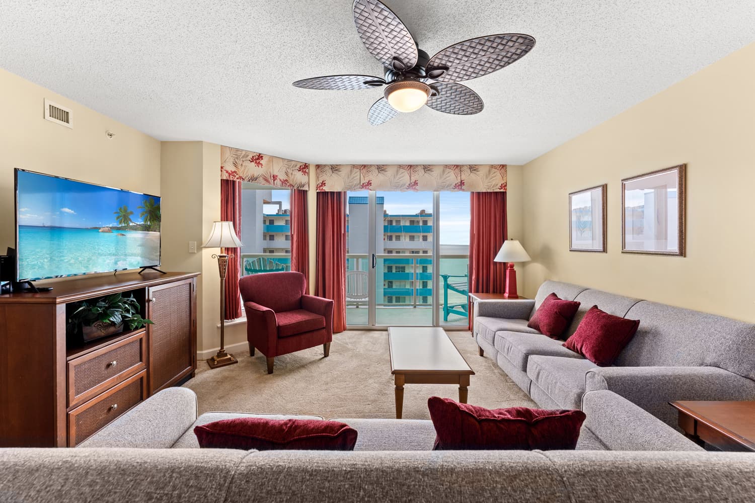 Malibu Pointe - 604