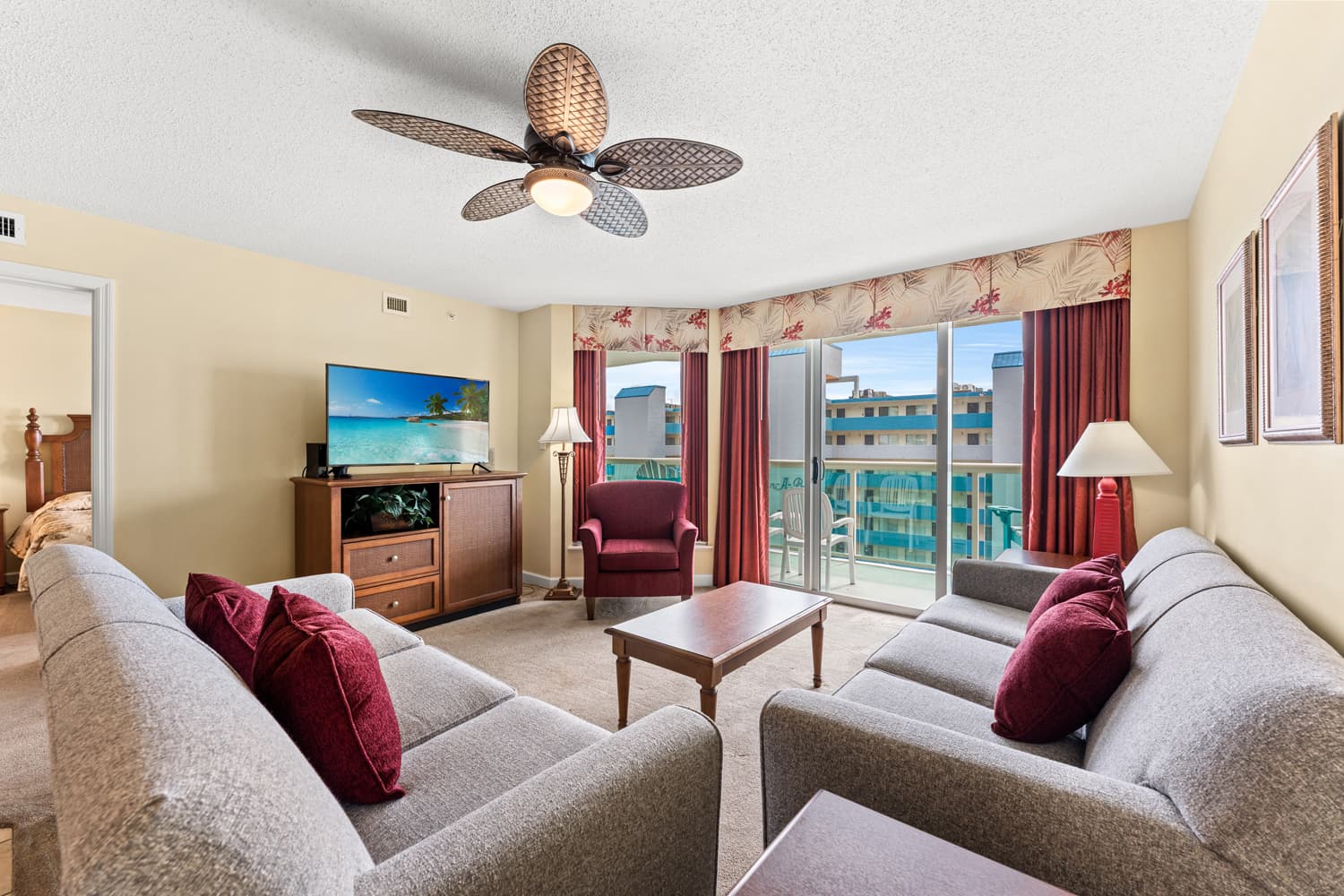 Malibu Pointe - 604
