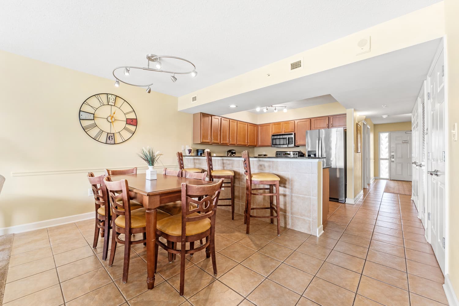 Malibu Pointe - 604