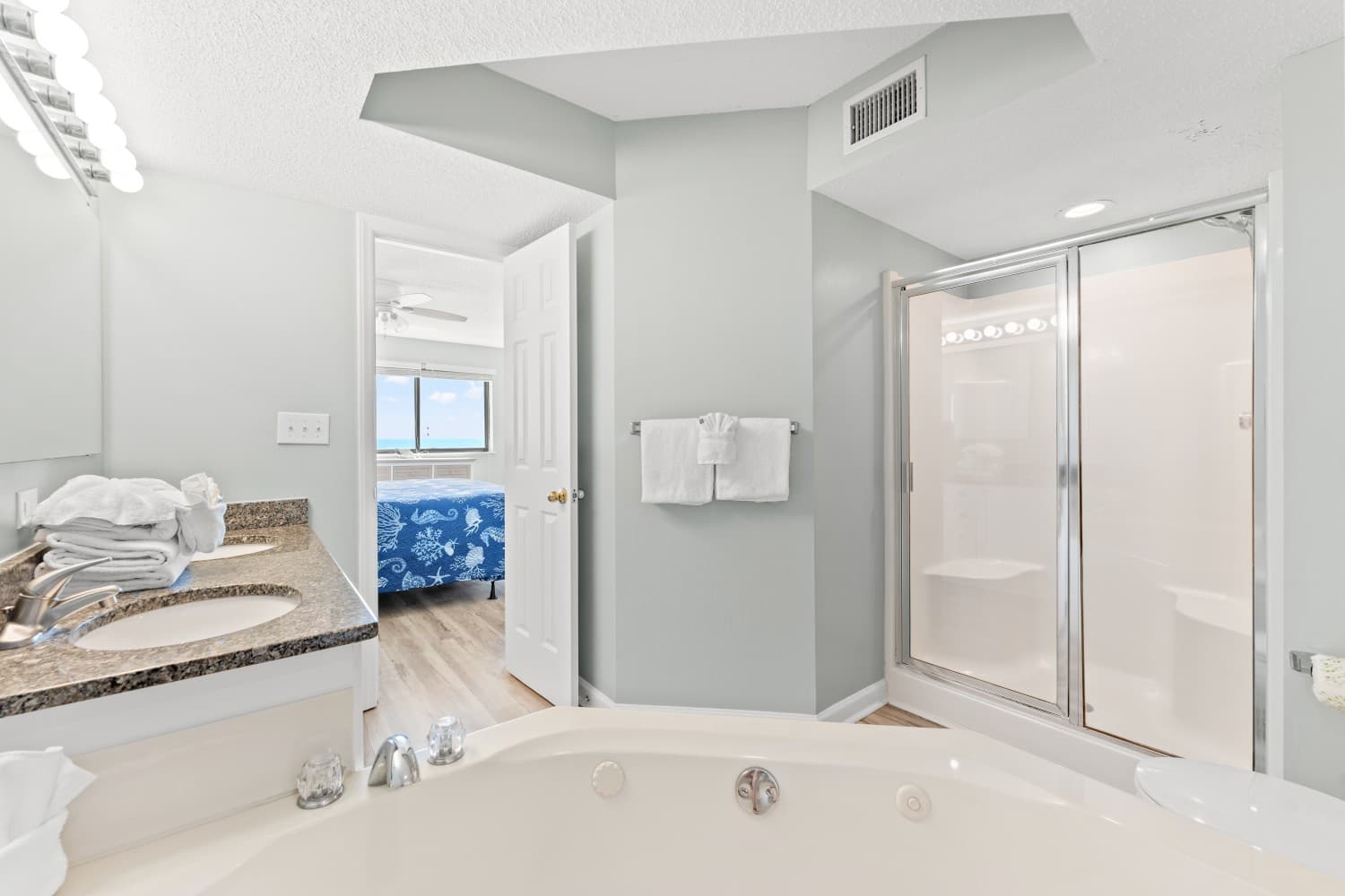 Ocean Bay Club - 401