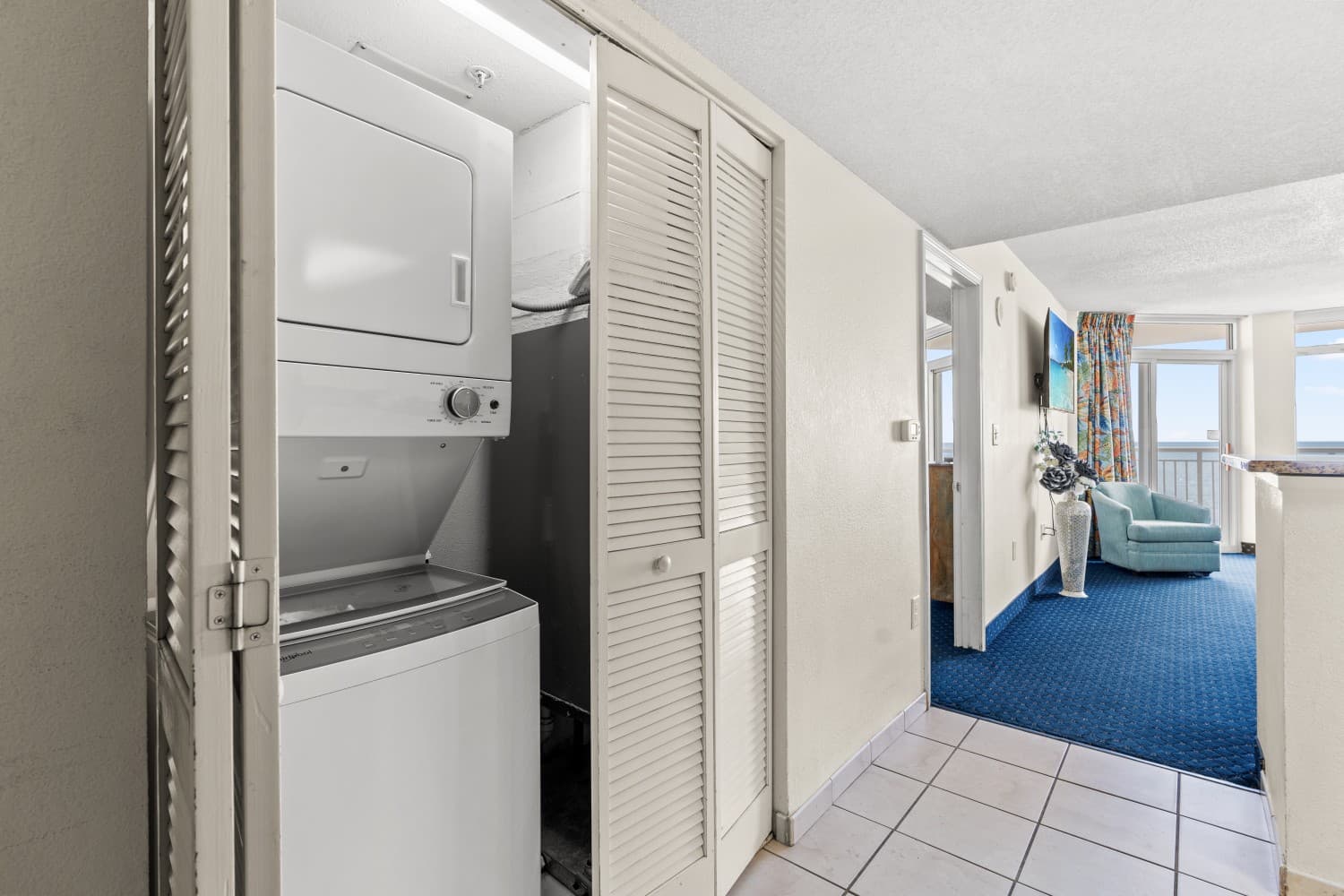 Bay Watch Resort - 912