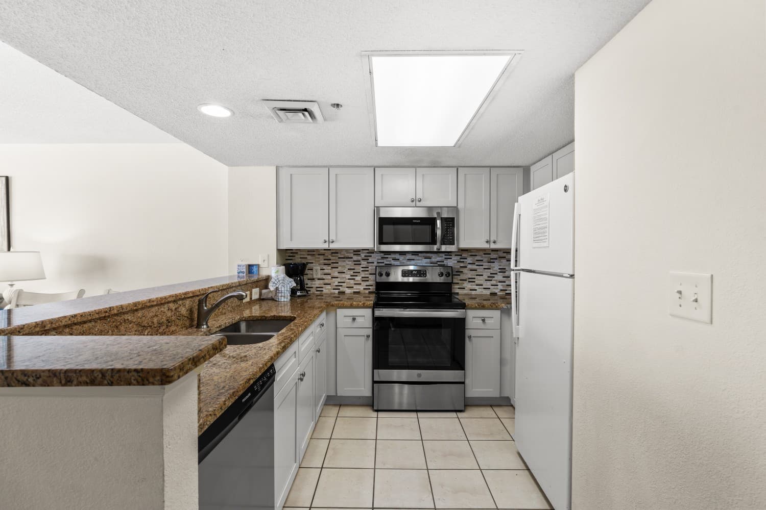 Bay Watch Resort - 912