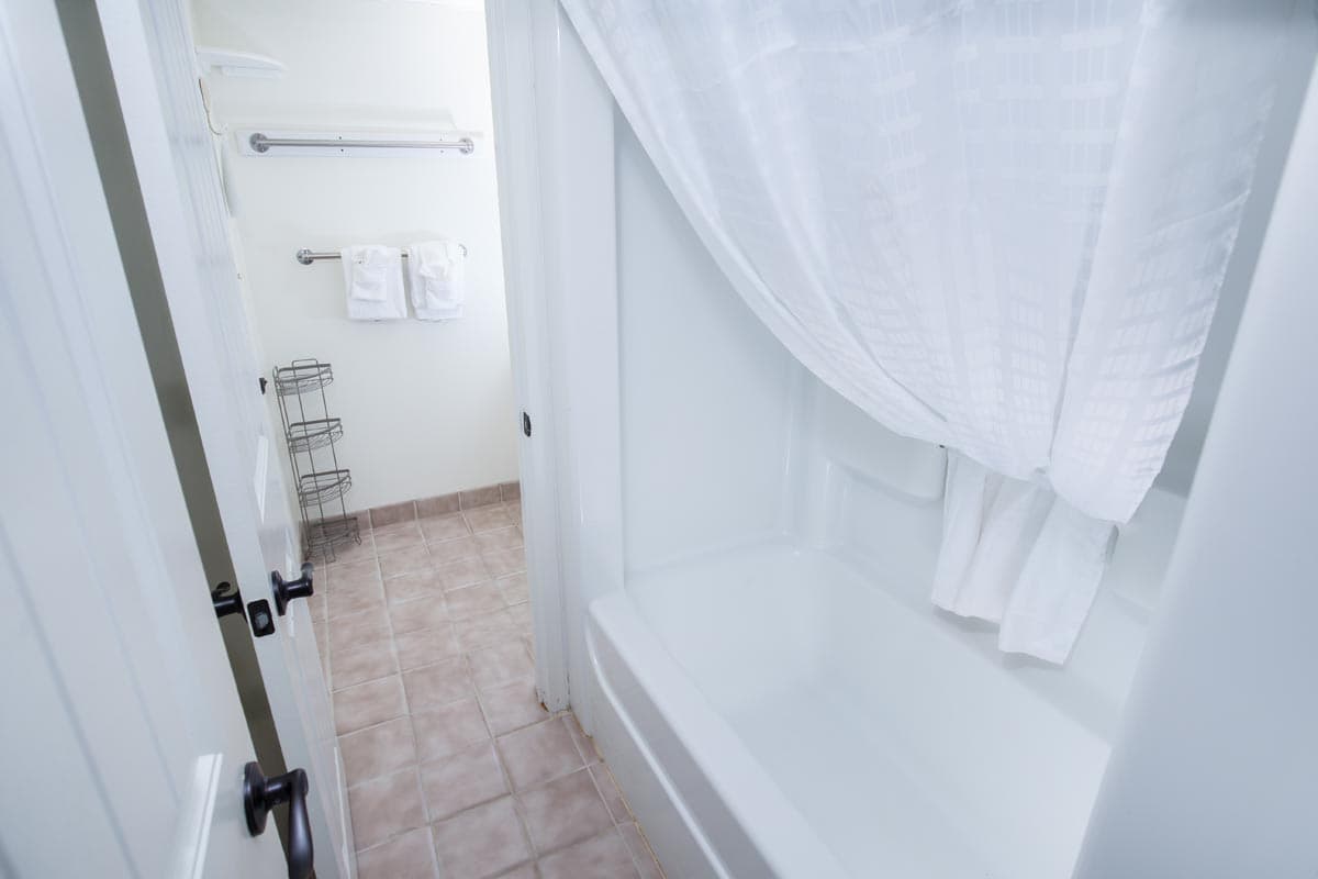 Litchfield Beach and Golf - 1 Bedroom Suite - Bridgewater