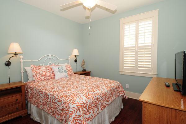 North Beach Cottages - 3 Bedroom St. James Luxury Home