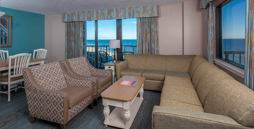 The Strand - 1 Bedroom Oceanfront Deluxe King Suite (G)