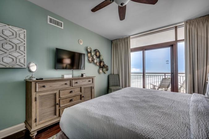 North Beach Resort & Villas - 4 Bedroom Oceanfront Savannah Condo - 1102