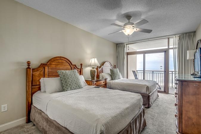 North Beach Resort & Villas - 4 Bedroom Oceanfront Savannah Condo - 1802